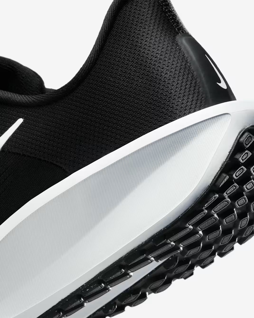 CALZADO DEPORTIVO PARA HOMBRE NIKE QUEST 6